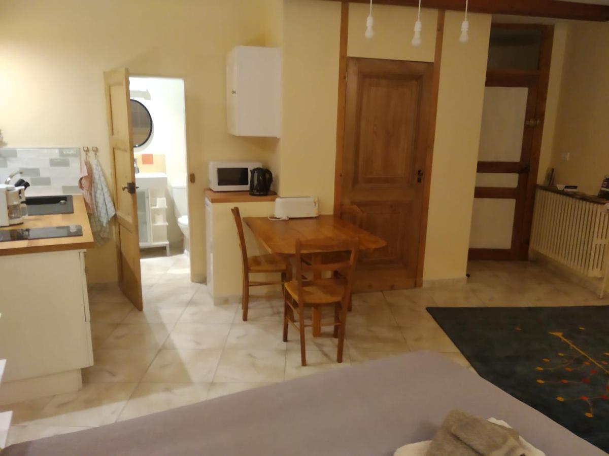 Au Coeur De Montastruc-La-Conseillere - Chambres D'Hotes Dış mekan fotoğraf